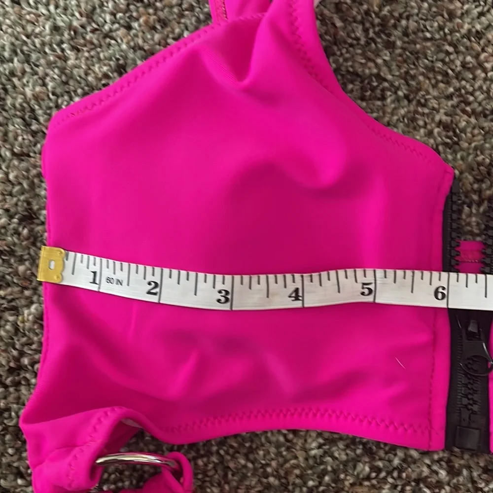 ZAFUL Pink Neon with a black Zippered top with silver hoops on side Size 6 - Picture 10 of 12